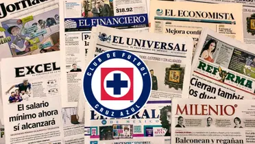 Periódicos de México junto al escudo de Cruz Azul/FOTO Regeneración MX