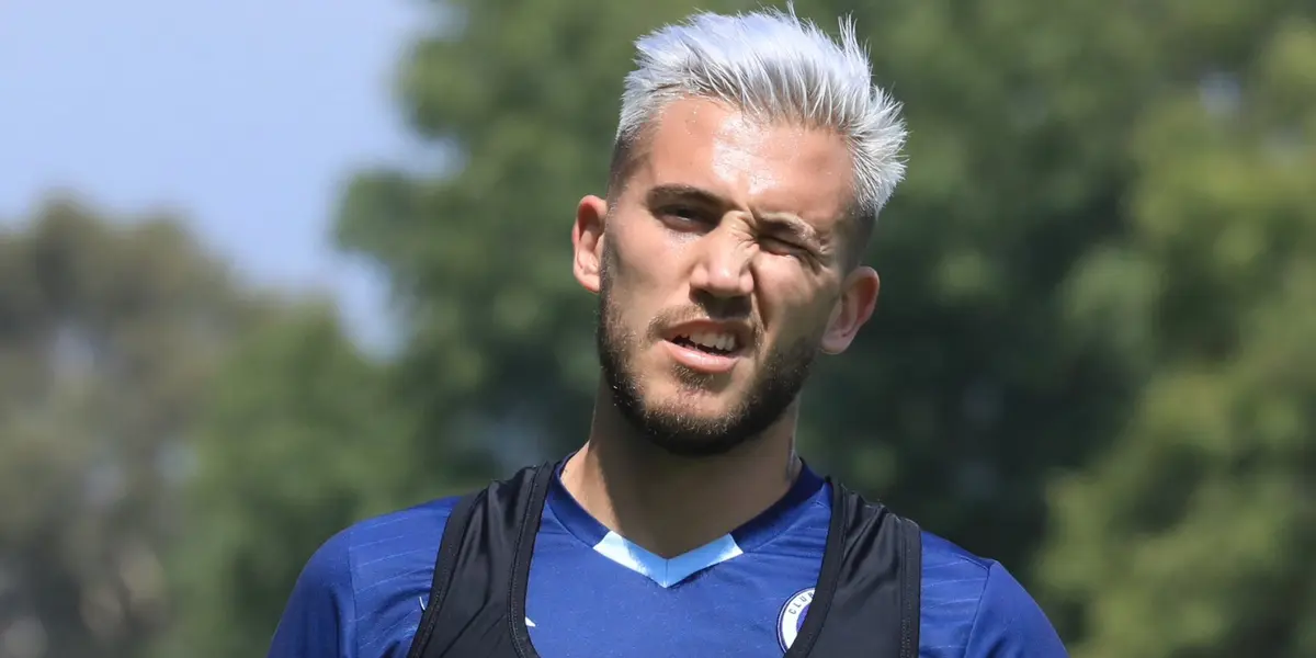 Piovi es de lo mejor en la zaga / @CruzAzul