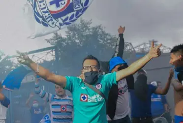 Recién llegó la Máquina a Sinaloa y los aficionados se acercaron a buscar a los jugadores