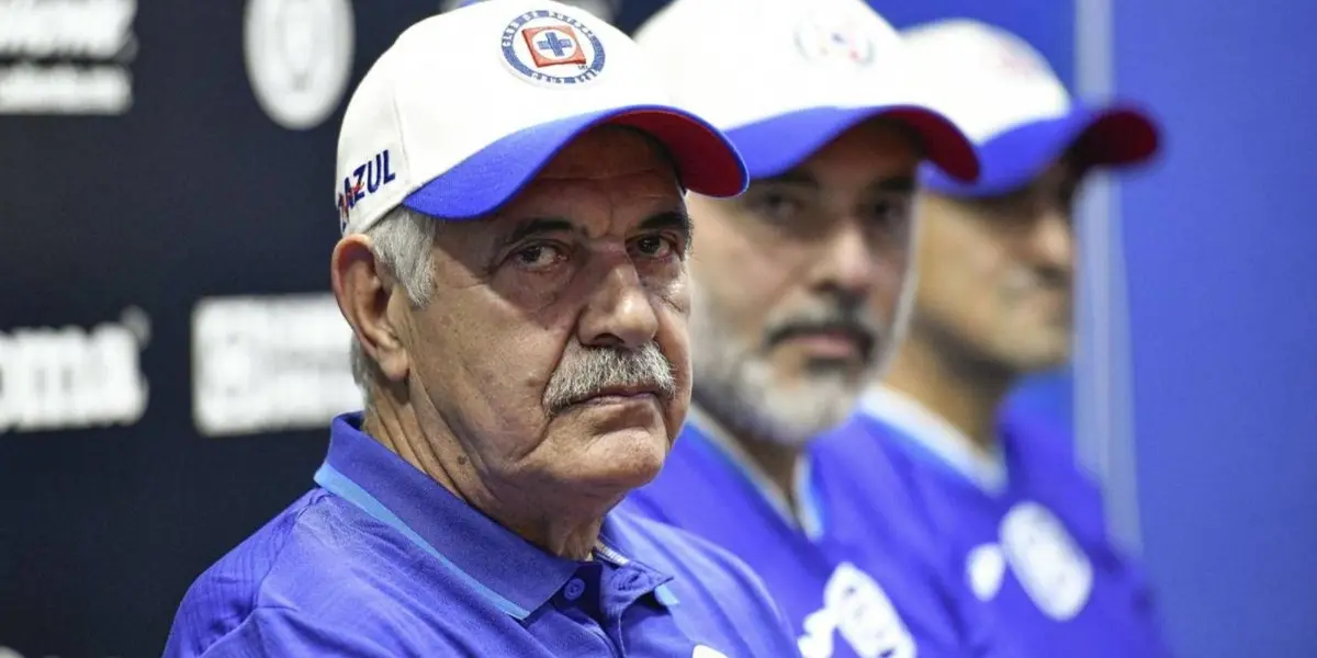 Ricardo Ferretti se decepcionó de uno de sus delanteros, ahora le busca reemplazo