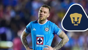 Rotondi con Cruz azul y escudo de Pumas/FOTO: Mexsport