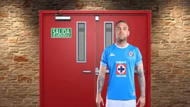 Rotondi en la puerta de salida/FOTO: Cruz Azul