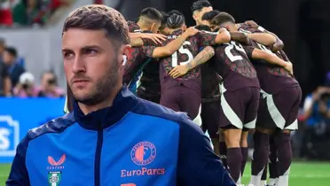 Santi Giménez con la selección mexicana de fondo/La Máquina Celeste