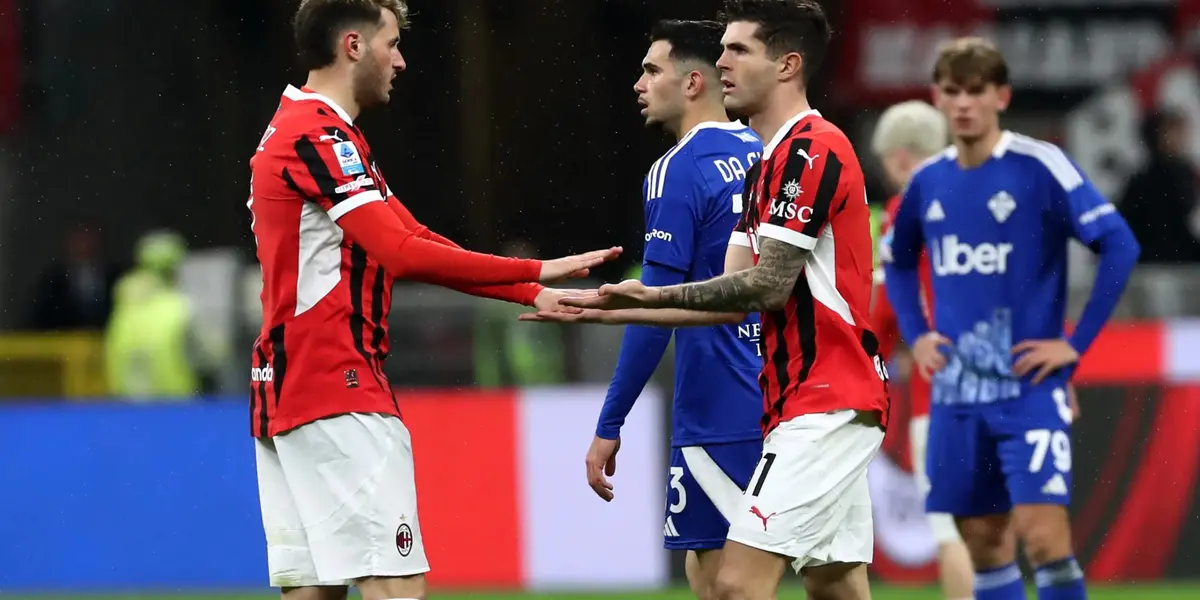 Santi Giménez y Christian Pulisic en el AC Milán - Foto: Getty