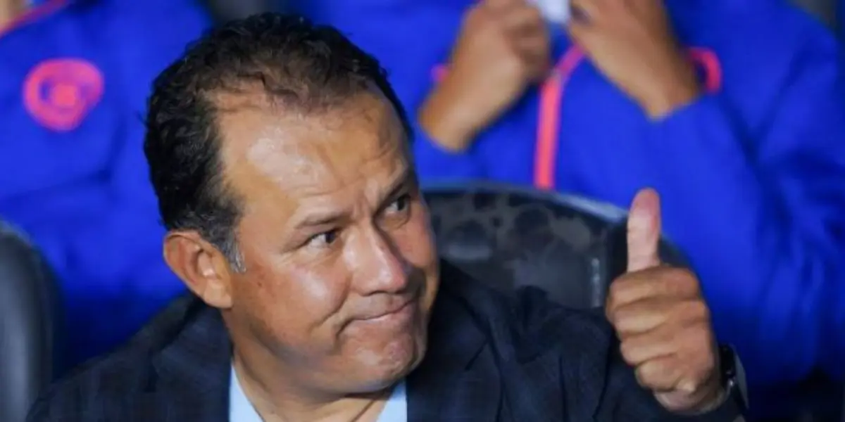 Se sabe que no hay química en Cruz Azul entre directivo y entrenador