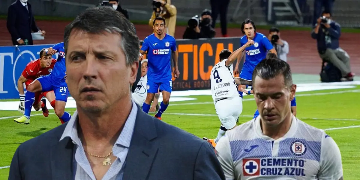 Siboldi en la portada con Caraglio y de fondo el juego de Cruz Azul vs Pumas/La Máquina Celeste