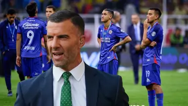 Tito Villa con el fondo de Cruz Azul/La Máquina Celeste