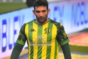 Un ex de Cruz Azul se fue a Argentina y se volvió líder goleador