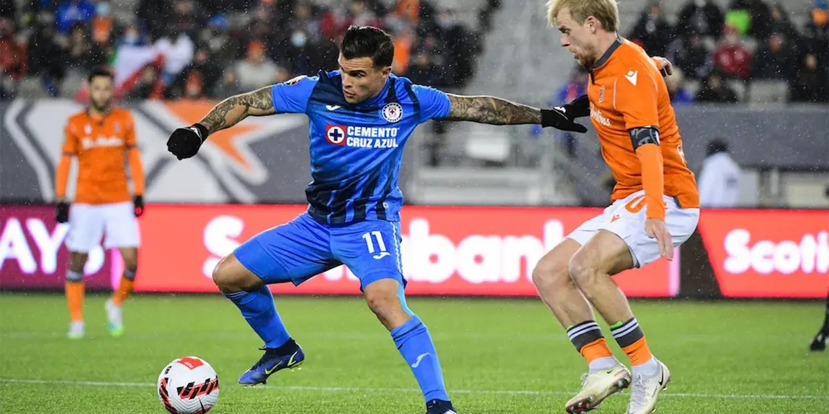 Un ex futbolista de Cruz Azul metió un golazo en Brasil que devolvió a su equipo a primera división / Foto: infover