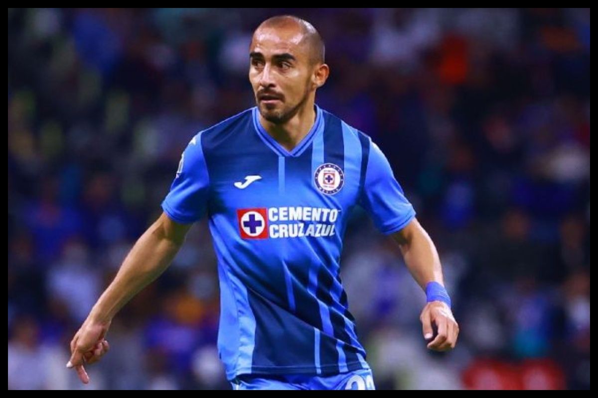 Un golpazo sufrió en la segunda mitad del partido ante Puebla de este sábado por la noche.