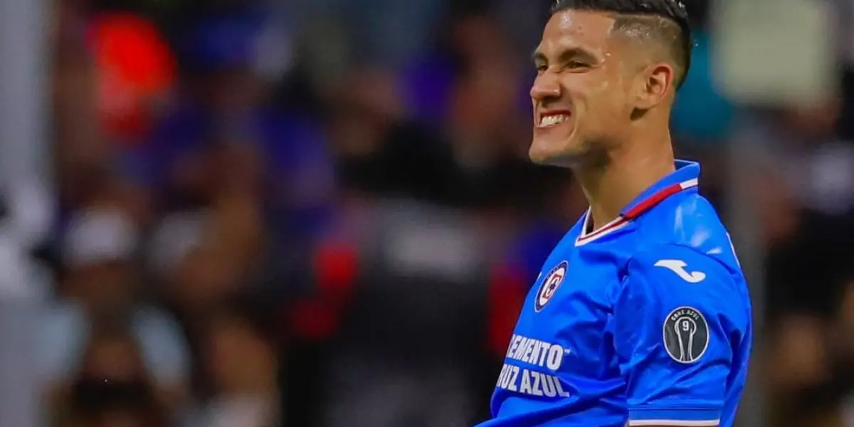 Uriel Antuna ha fallado dos oportunidades claras contra Pumas