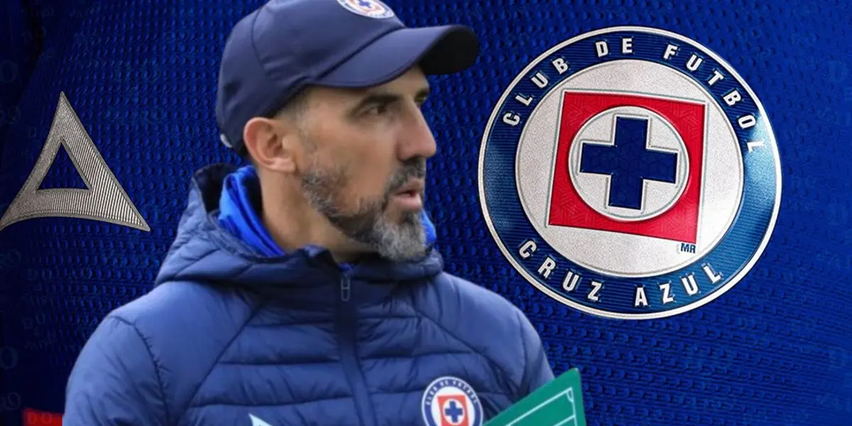 Vicente Sánchez de fondo con la jersey de Cruz Azul