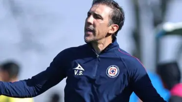 Vicente Sánchez, DT de Cruz Azul - Foto: X