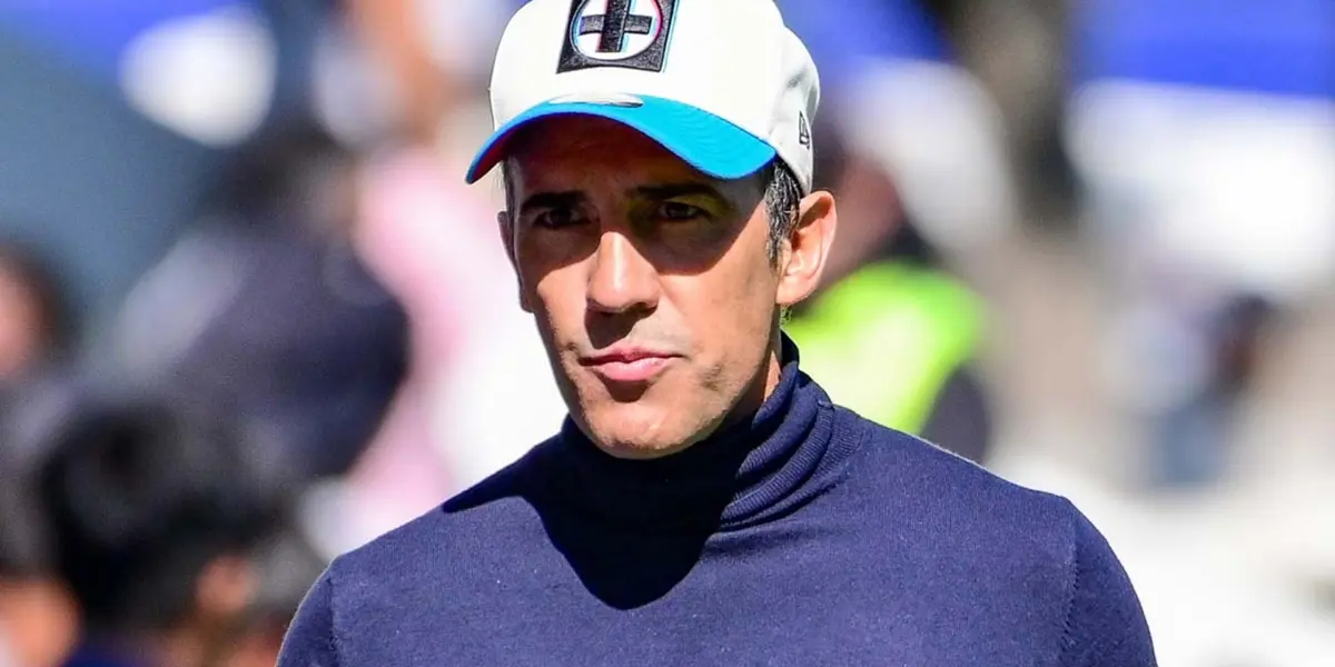 Vicente Sánchez, todavía DT de Cruz Azul - Foto: Mexsport