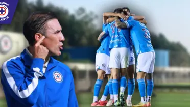 Vicente Sánchez y jugadores de Cruz Azul (Fuente: MEXSPORT)