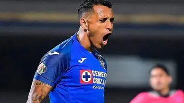 Yoshimar Yotún gritando gol en el combinado de Cruz Azul / Imago 7