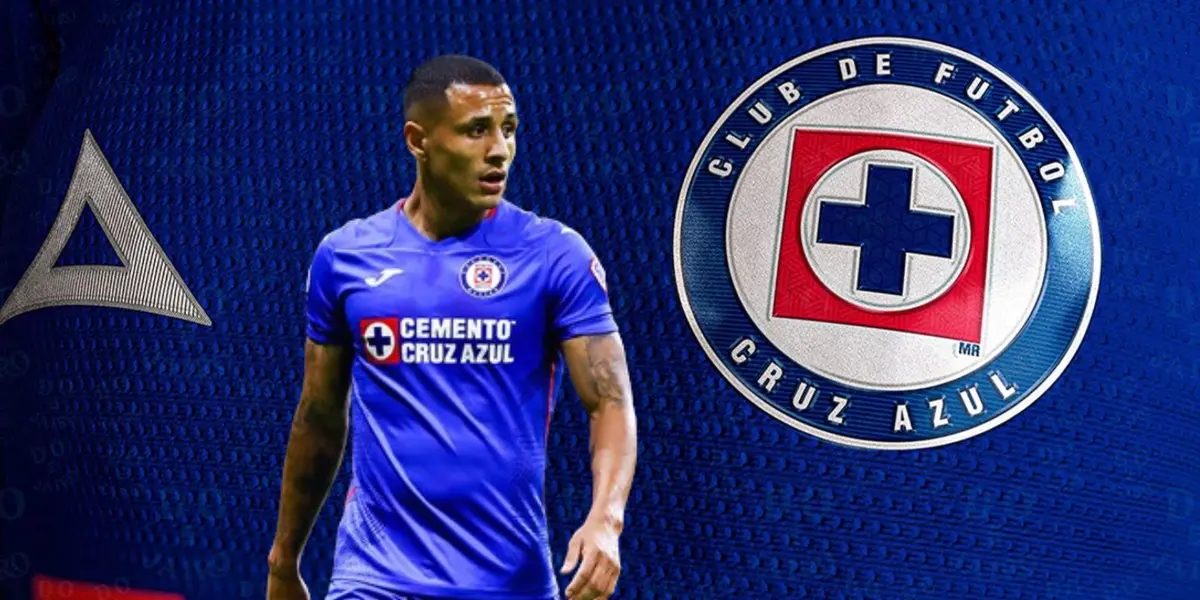 Yotún de fondo con la jersey de Cruz Azul/La Máquina Celeste